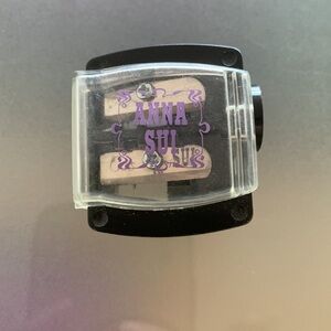ANNA SUI eye and brow  pencil sharpener 2 sizes